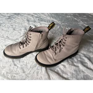 Dr. Martens combat Boots 1460 in Vintage Taupe Romario Size 4